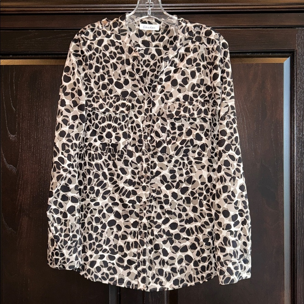Calvin Klein Black and White Animal Print Button front Shirt•M